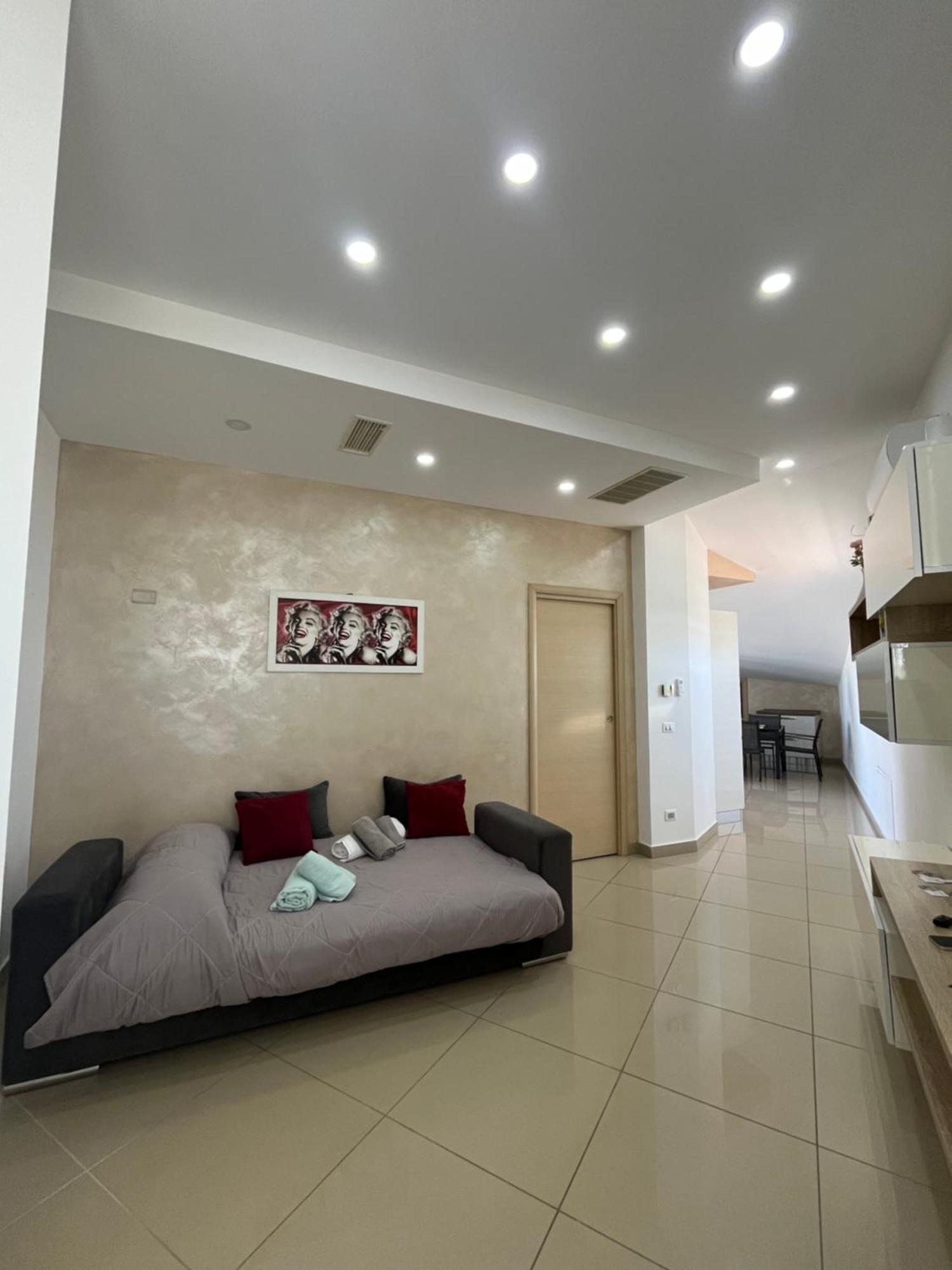Casa Vacanza Helios Leonforte Extérieur photo